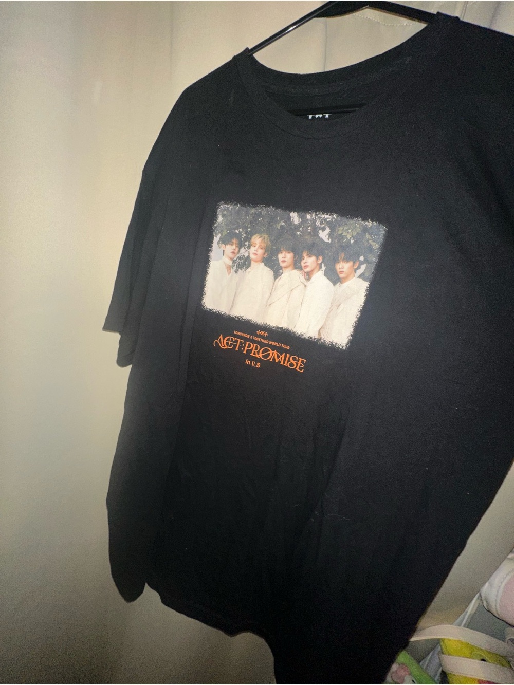 TXT Tomorrow X Together World Tour Act Promise US T-Shirt Size XL Merch KPOP